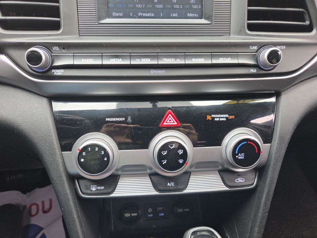 2019 Hyundai Elantra Image 26