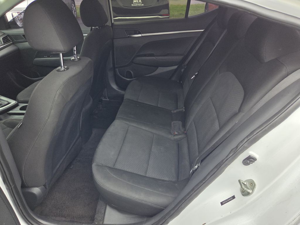 2019 Hyundai Elantra Image 31