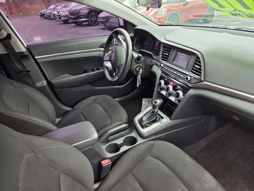 2019 Hyundai Elantra Image 35