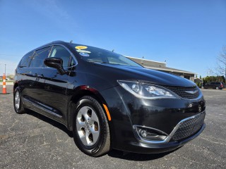 Image for 2017 Chrysler Pacifica Touring L Plus ID: 7327364