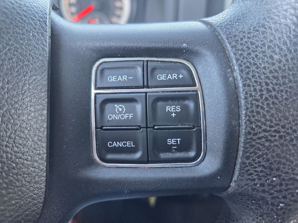 2015 RAM 1500 Image 28