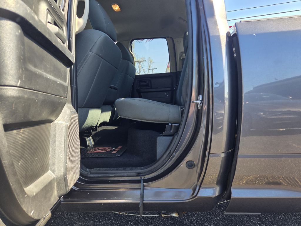 2015 RAM 1500 Image 35