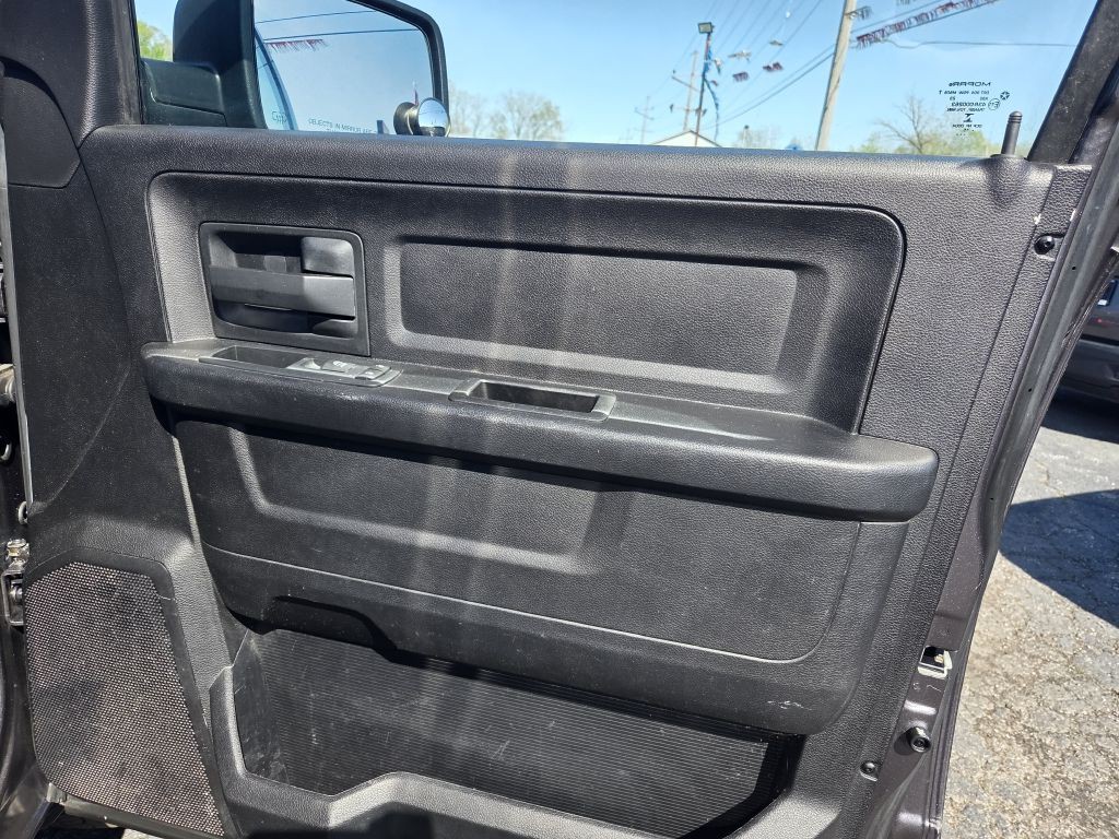2015 RAM 1500 Image 38