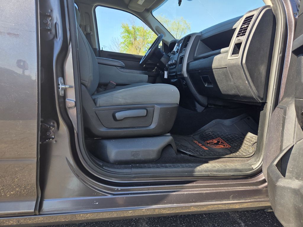 2015 RAM 1500 Image 40