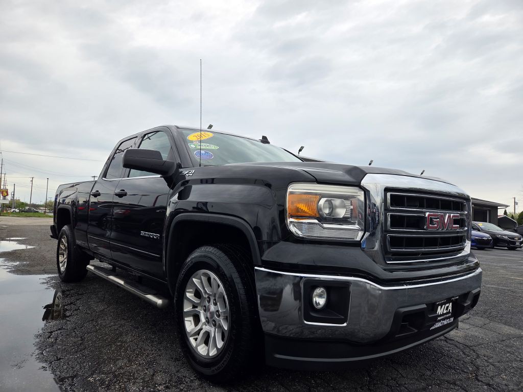 2015 GMC Sierra Image 1