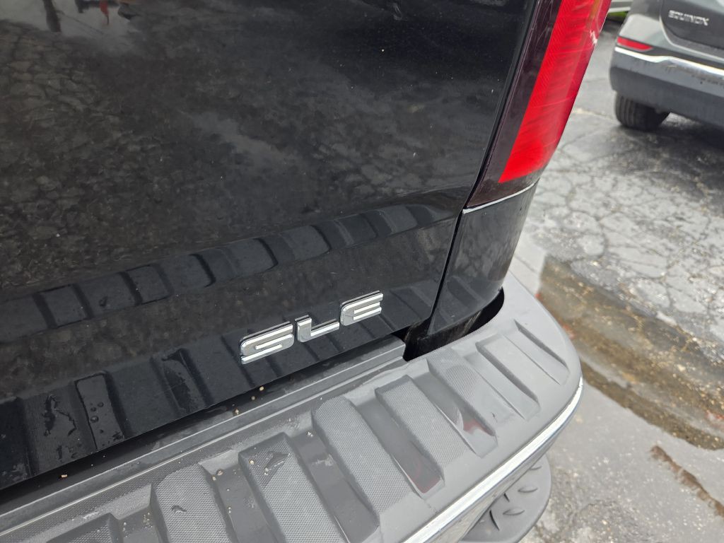 2015 GMC Sierra Image 9
