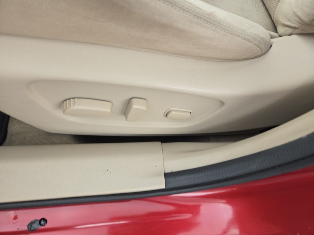 2015 Nissan Rogue Image 21