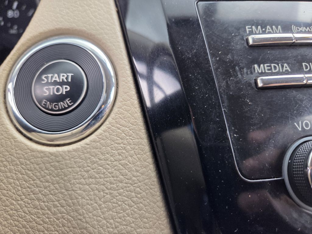 2015 Nissan Rogue Image 28
