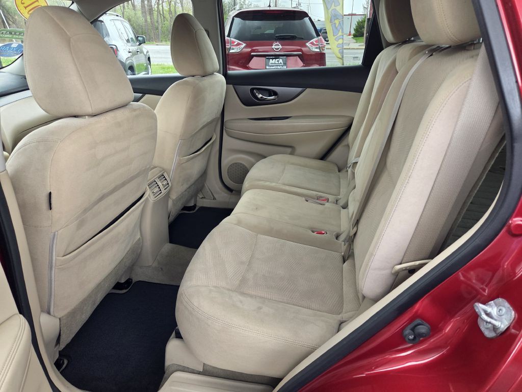 2015 Nissan Rogue Image 34