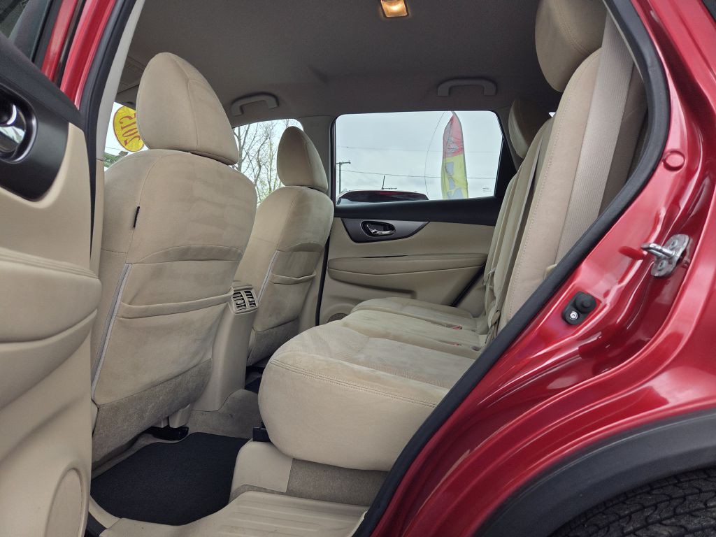 2015 Nissan Rogue Image 35