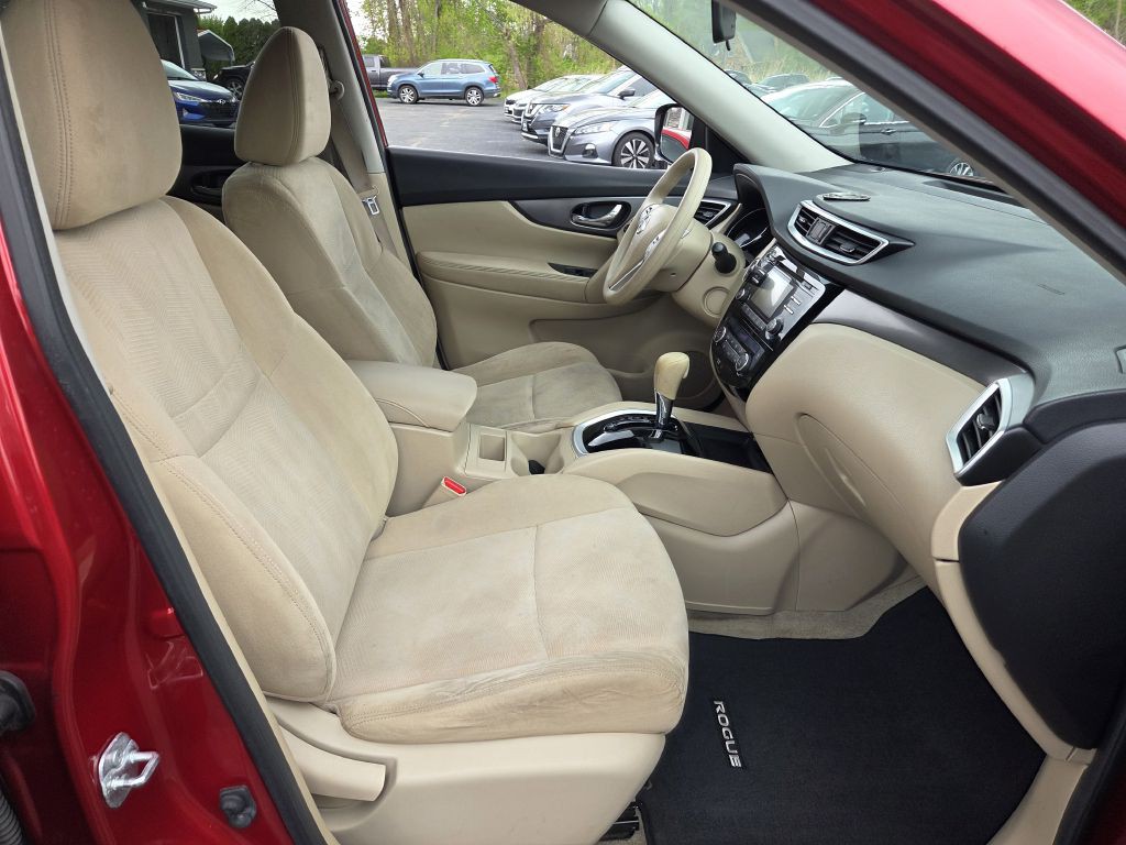 2015 Nissan Rogue Image 38