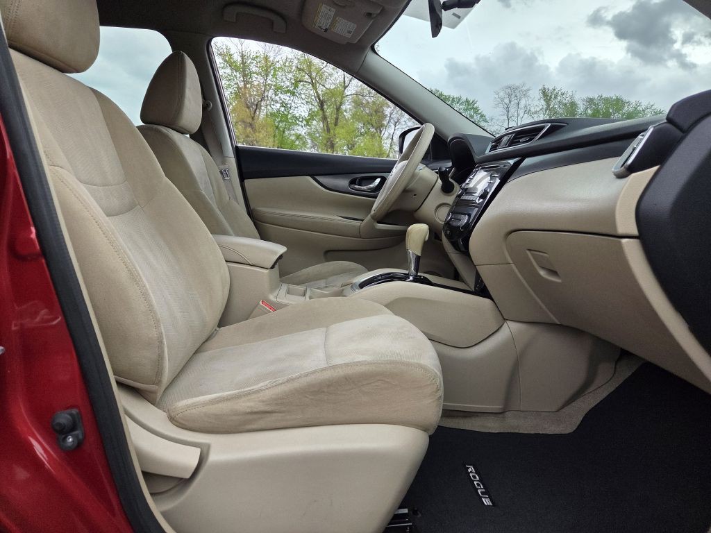 2015 Nissan Rogue Image 39