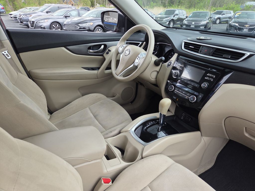 2015 Nissan Rogue Image 40