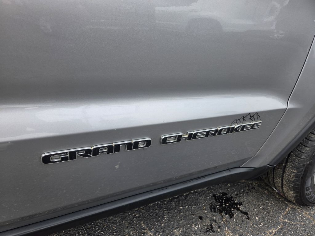 2017 Jeep Grand Cherokee Image 9