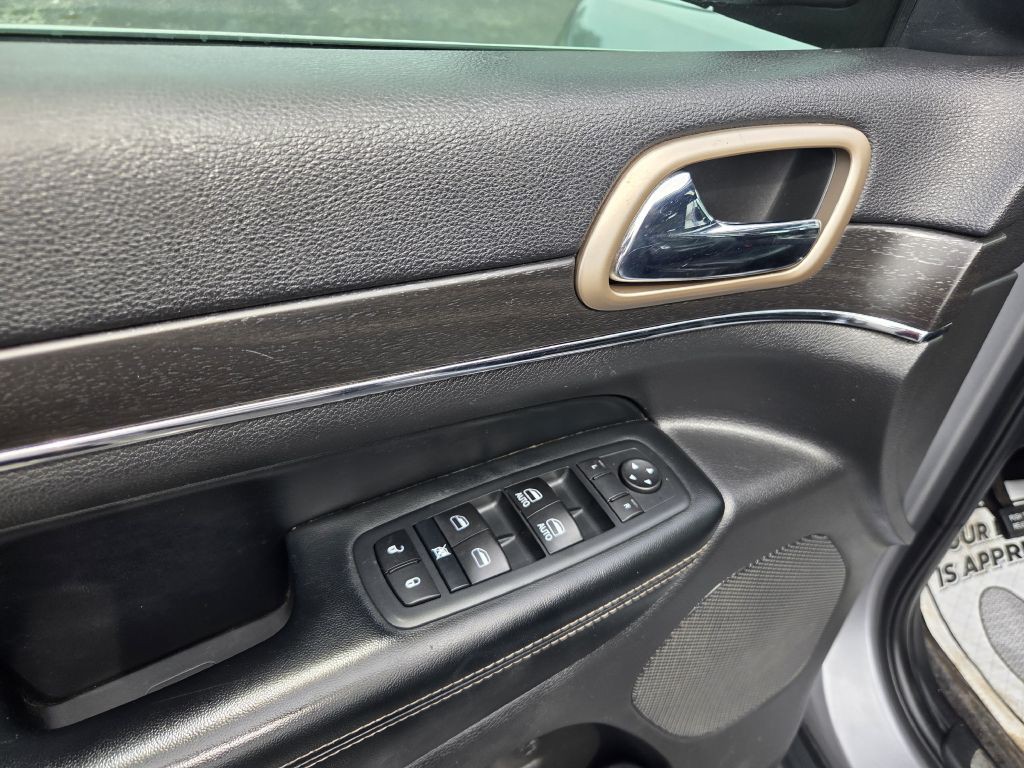 2017 Jeep Grand Cherokee Image 23