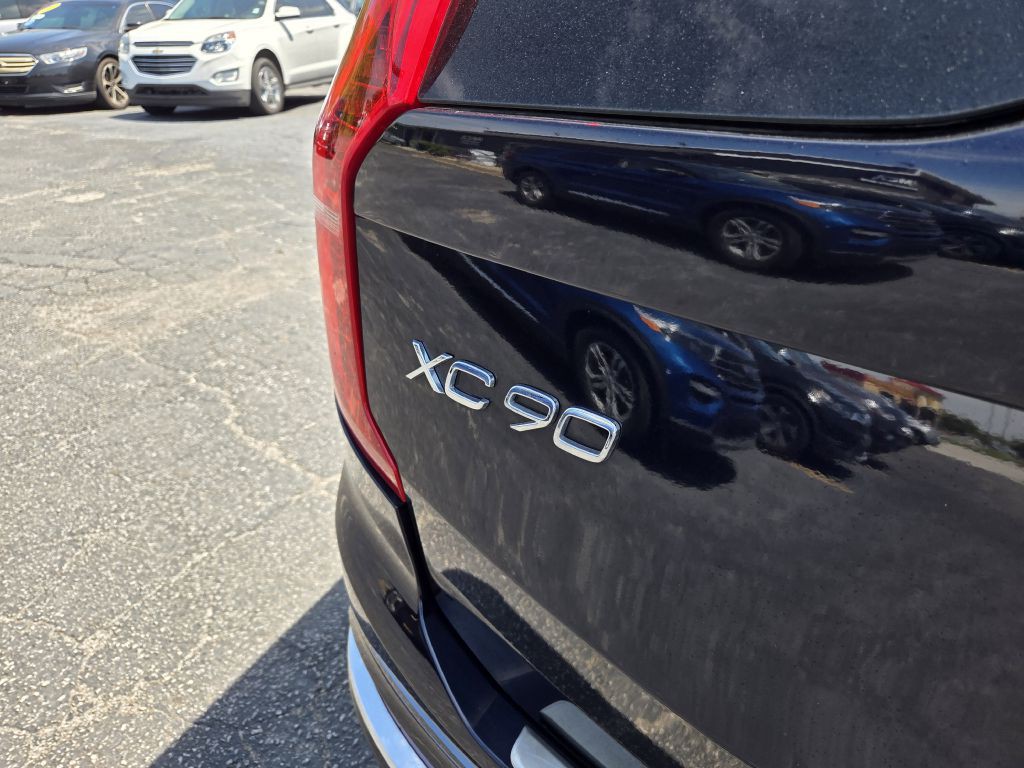 2016 Volvo XC90 Image 9