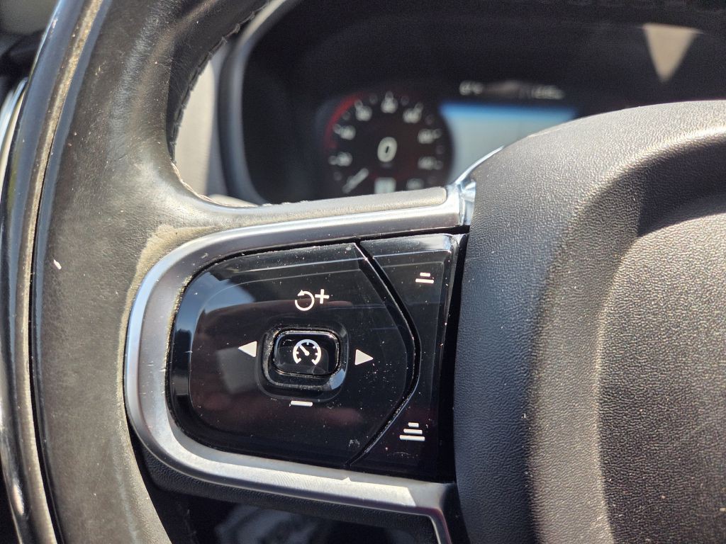 2016 Volvo XC90 Image 30