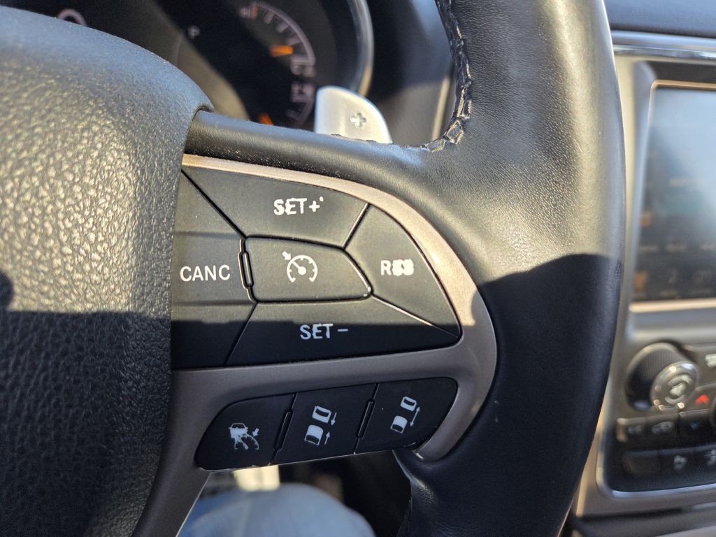 2014 Jeep Grand Cherokee Image 32