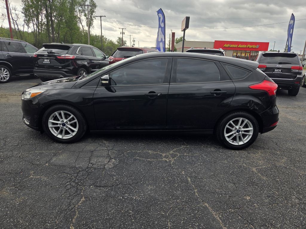 2017 Ford Focus Image 11