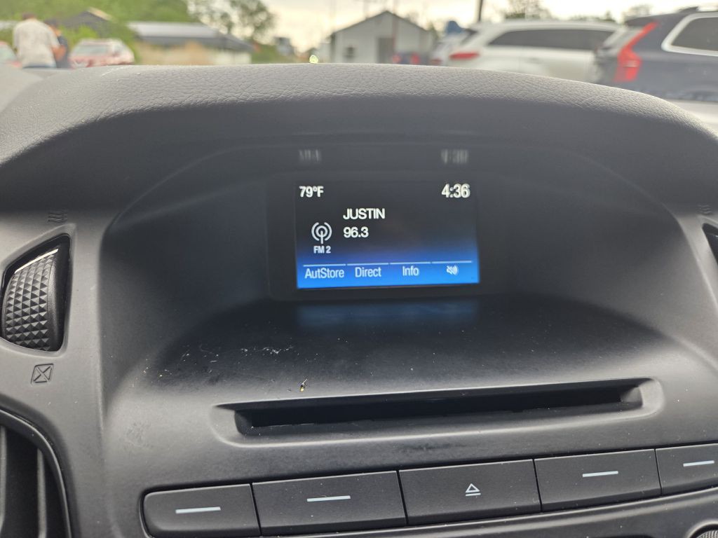 2017 Ford Focus Image 26