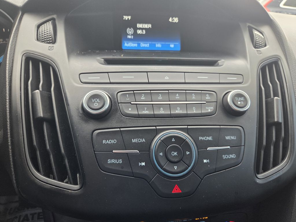2017 Ford Focus Image 27