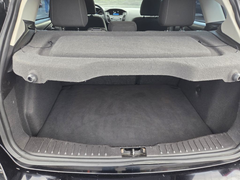 2017 Ford Focus Image 31