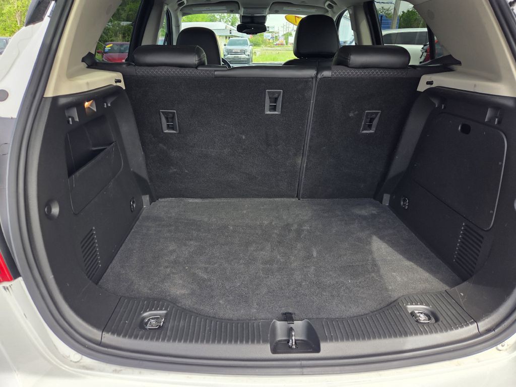 2017 Buick Enclave Image 38