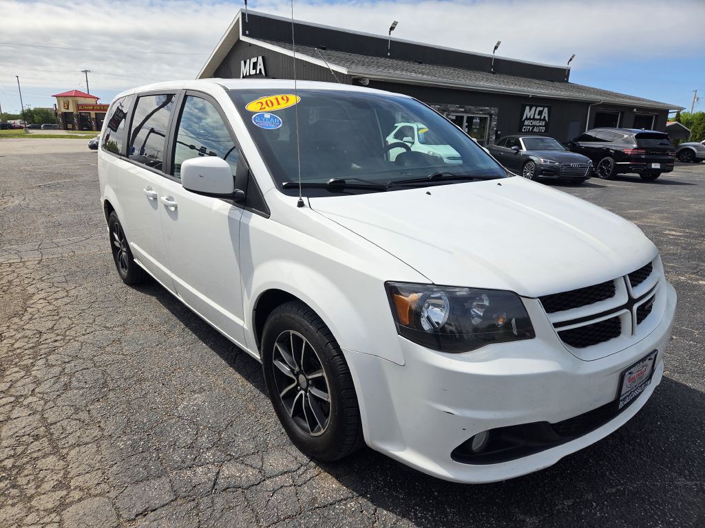 2019 Dodge Grand Caravan Image 2