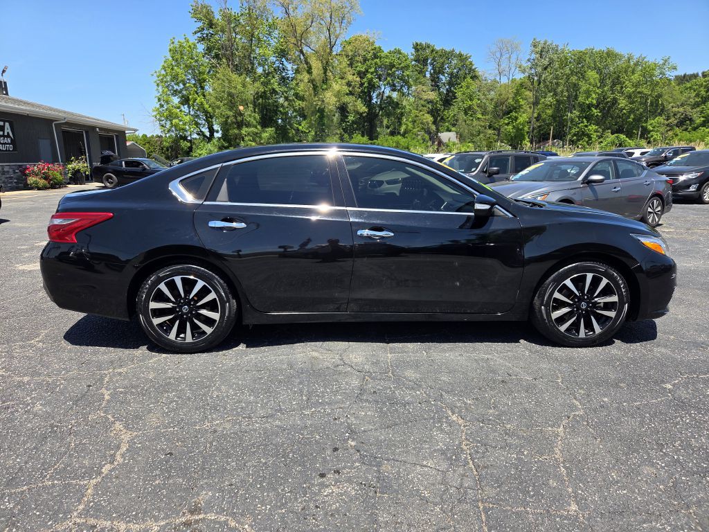 2018 Nissan Altima Image 4