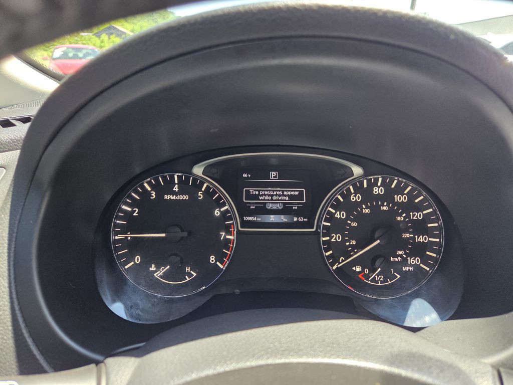 2018 Nissan Altima Image 22