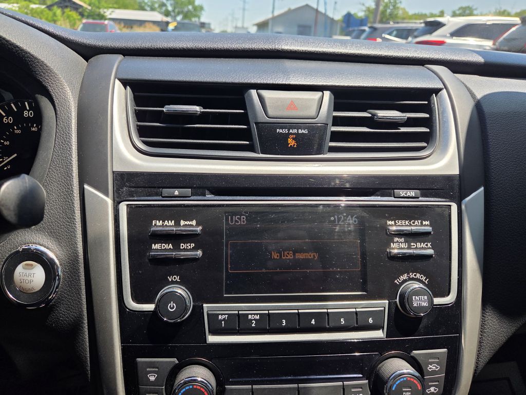 2018 Nissan Altima Image 25
