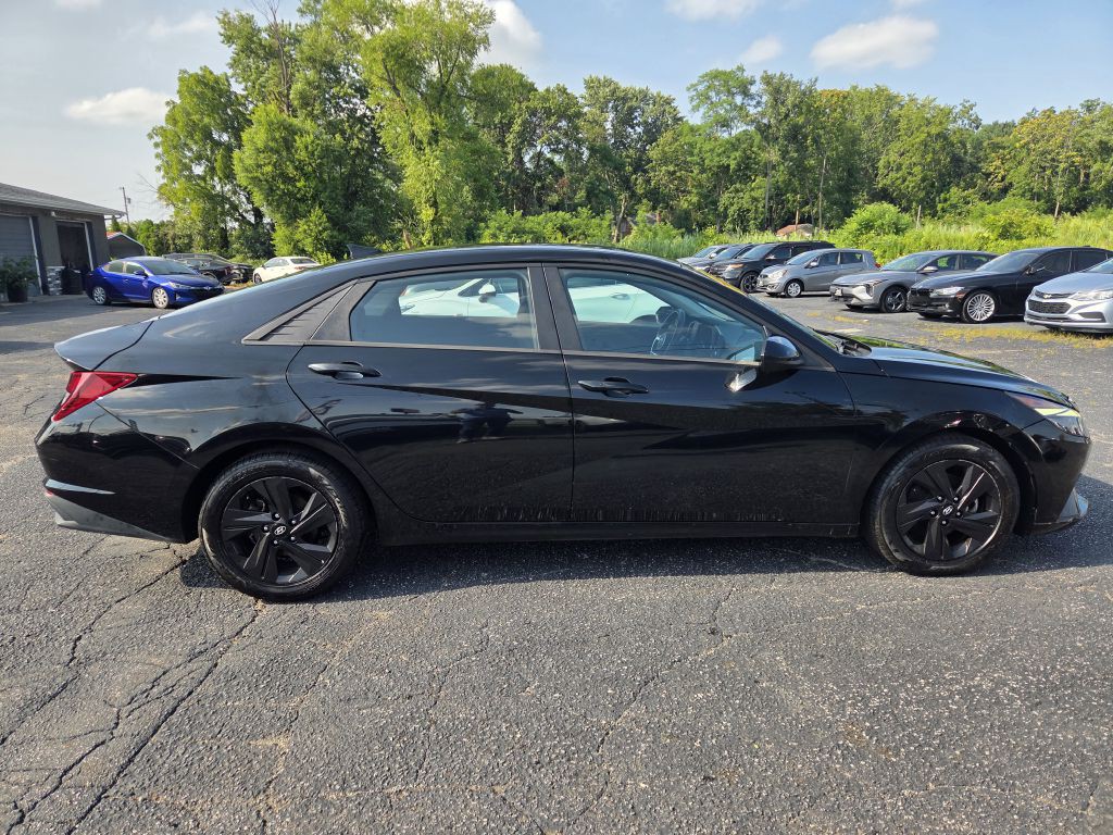 2021 Hyundai Elantra Image 5