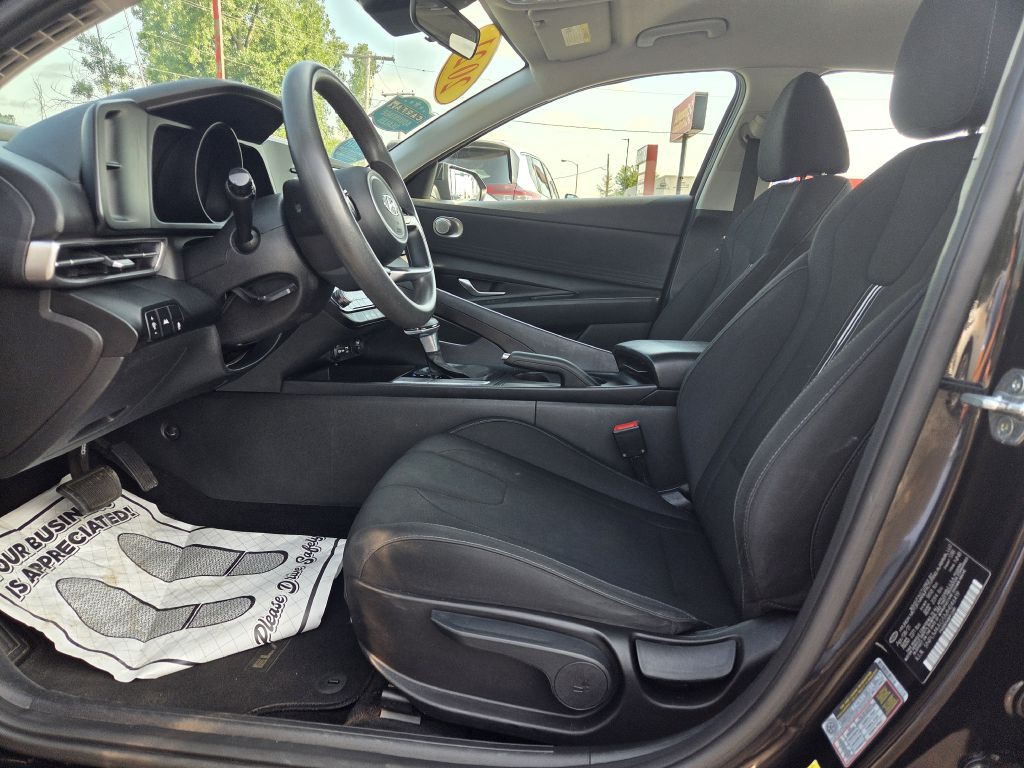 2021 Hyundai Elantra Image 20