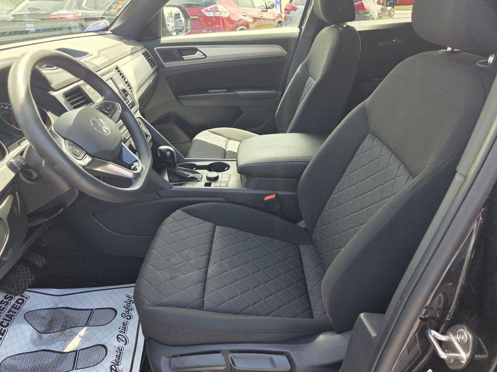 2020 Volkswagen Atlas Cross Sport Image 22