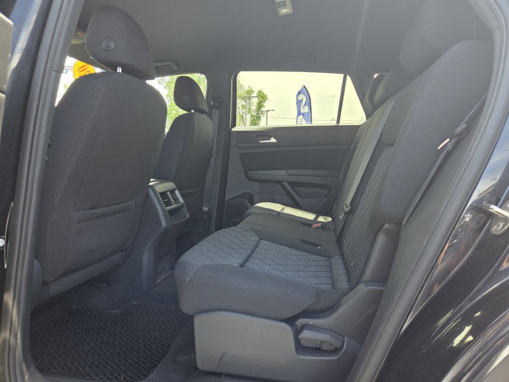 2020 Volkswagen Atlas Cross Sport Image 37