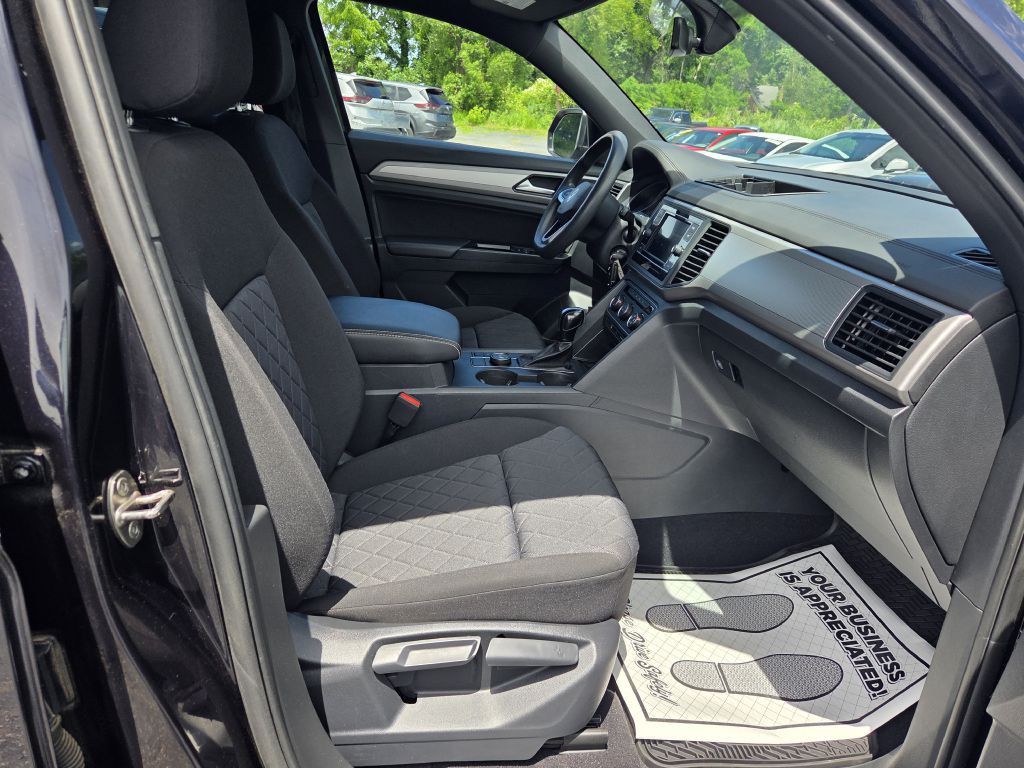 2020 Volkswagen Atlas Cross Sport Image 40