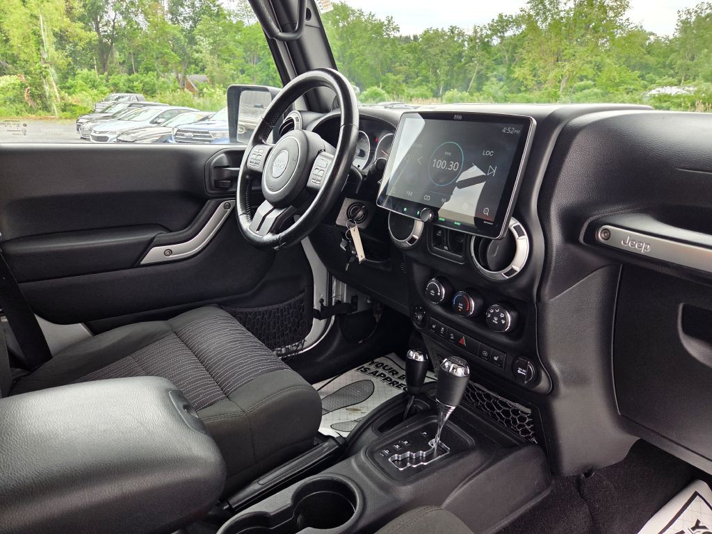 2012 Jeep Wrangler Unlimited Image 34
