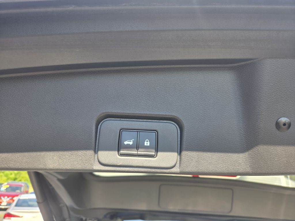 2025 Nissan Rogue Image 36