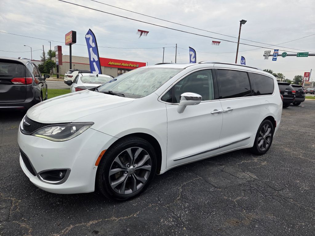 2017 Chrysler Pacifica Image 13