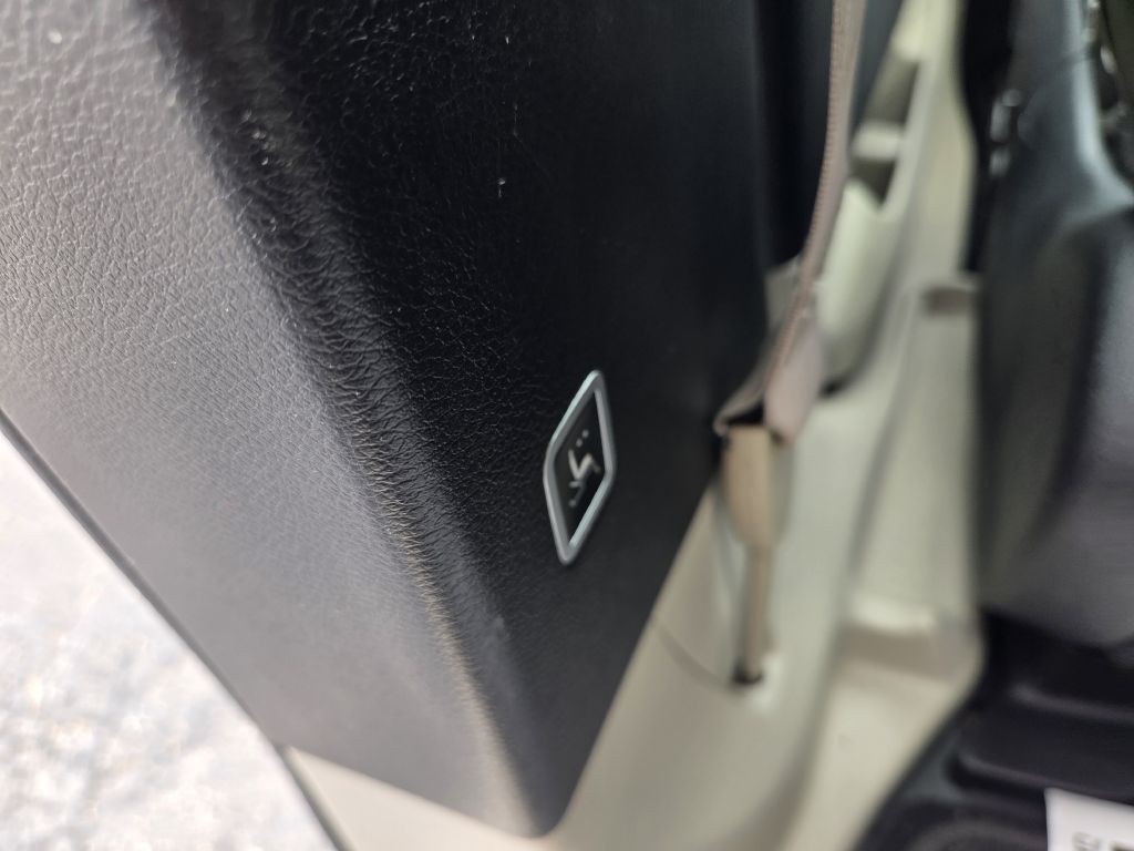 2017 Chrysler Pacifica Image 42