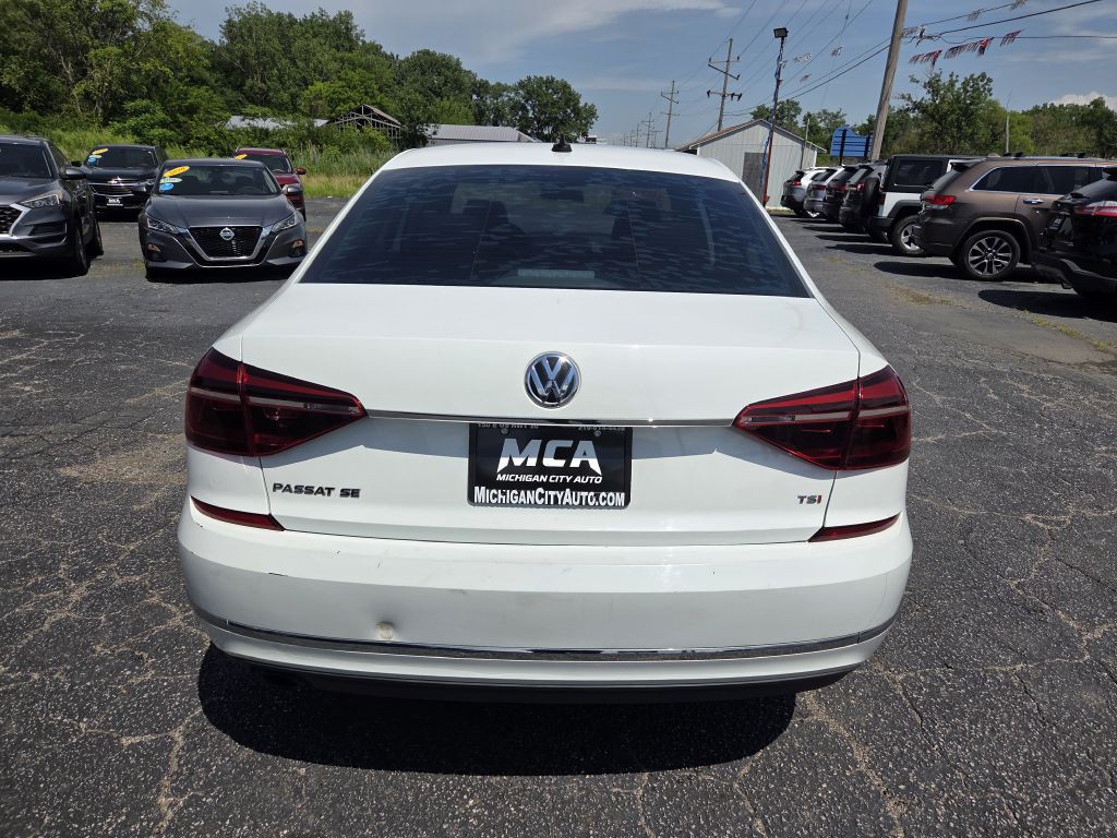 2018 Volkswagen Passat Image 7