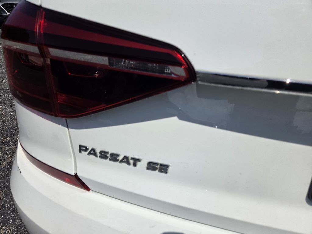 2018 Volkswagen Passat Image 8