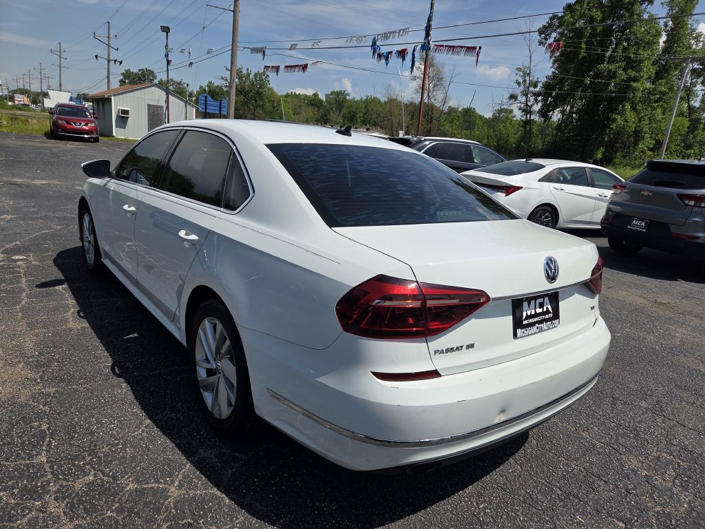 2018 Volkswagen Passat Image 10