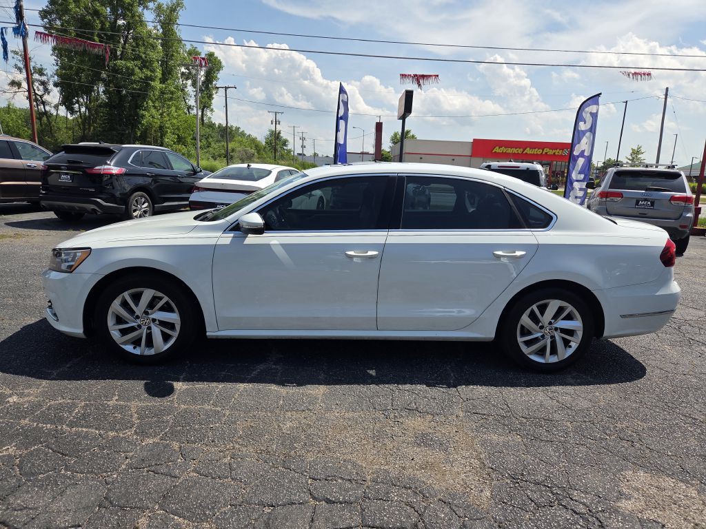 2018 Volkswagen Passat Image 12
