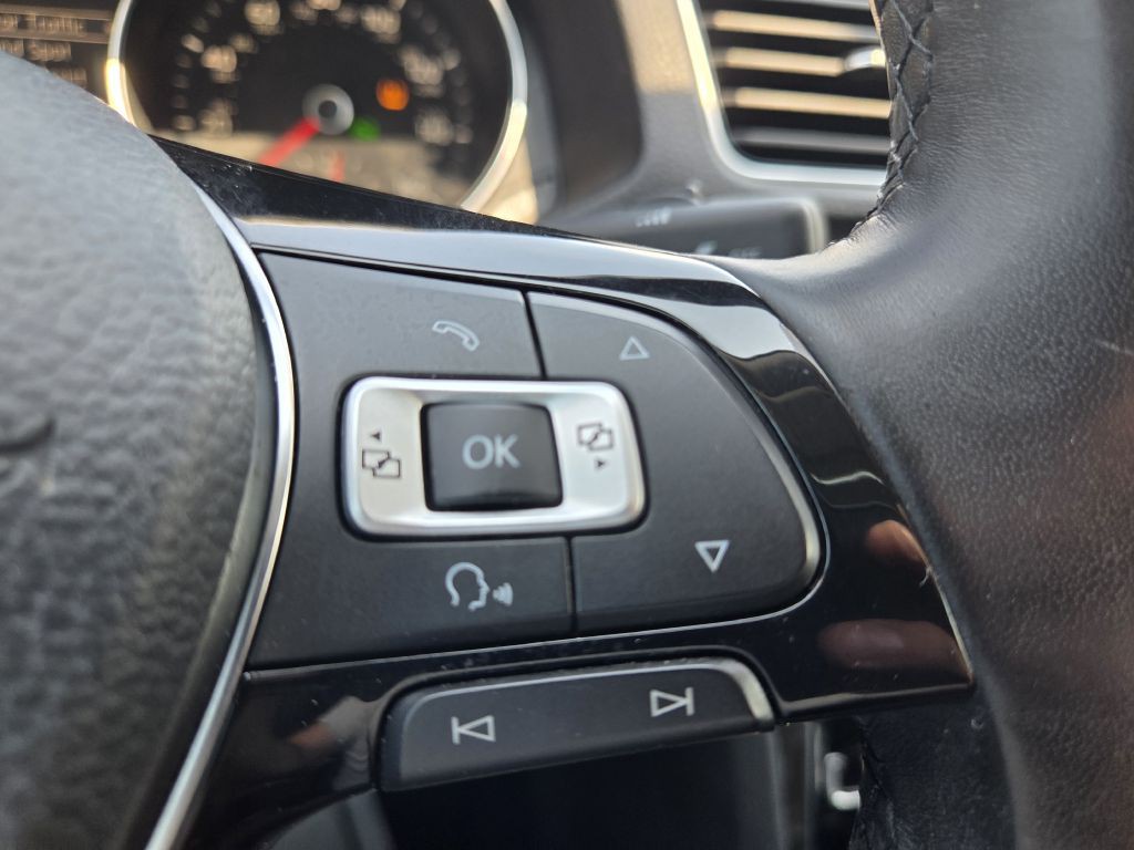2018 Volkswagen Passat Image 22