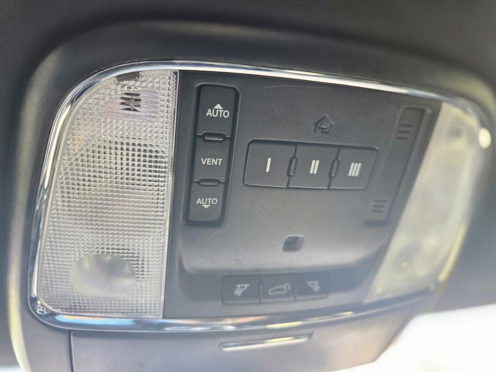 2019 Jeep Grand Cherokee Image 41