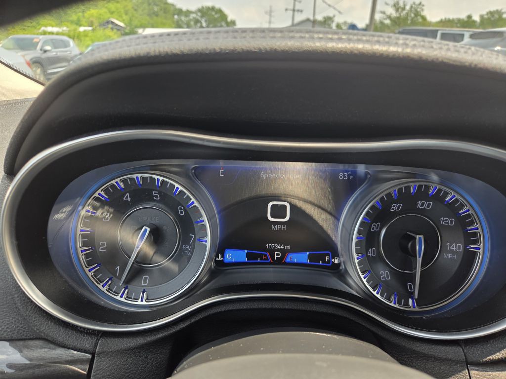 2019 Chrysler 300 Image 29
