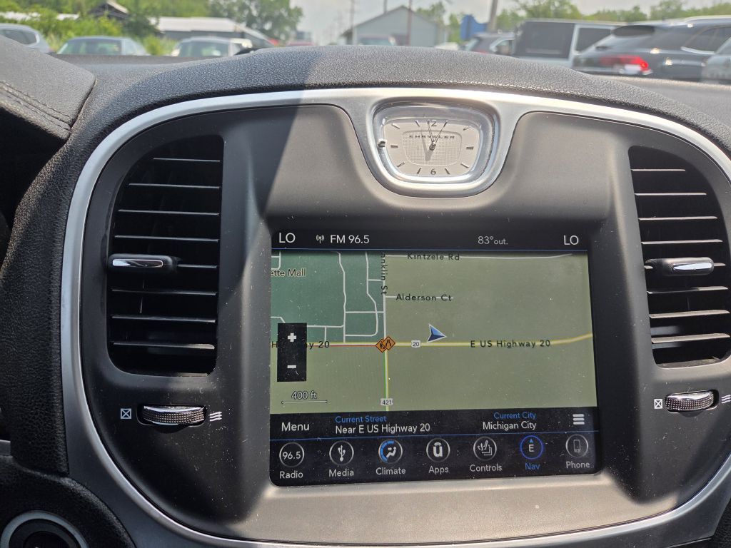 2019 Chrysler 300 Image 34