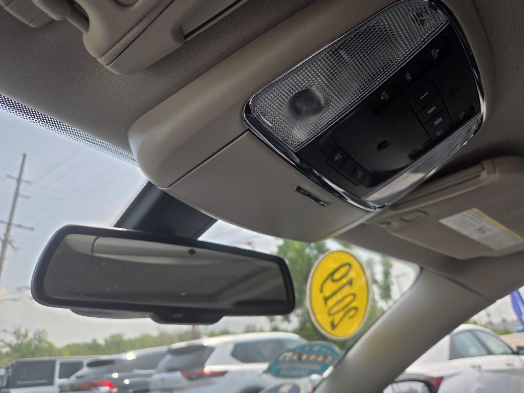 2019 Chrysler 300 Image 37