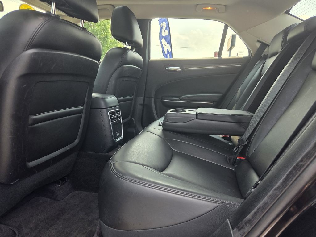 2019 Chrysler 300 Image 44